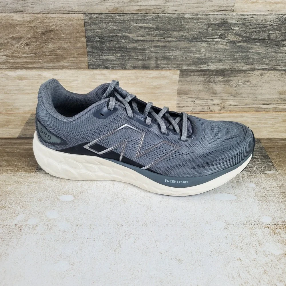 New Balance Fresh Foam 680 V8 Mens Running Shoes Sz 9.5 D Gray Lace Up Sneakers